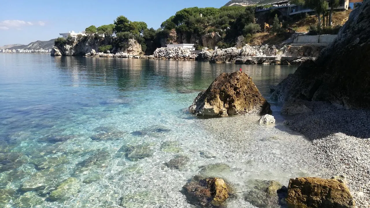 Artemis Beach House Vlorë Albanien